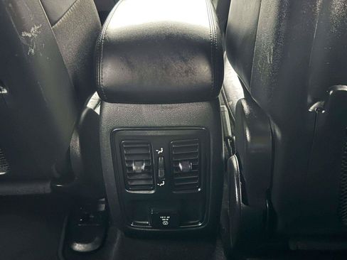 Used 2020 Jeep Grand Cherokee Altitude AWD/4WD image 44