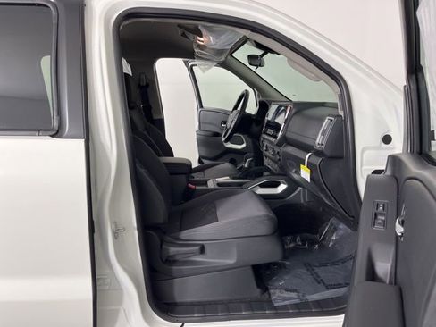 New 2026 Nissan Frontier SV w/ Tow Package image 38