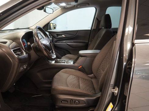 Used 2020 Chevrolet Equinox LT w/ Driver Convenience Package AWD/4WD image 5