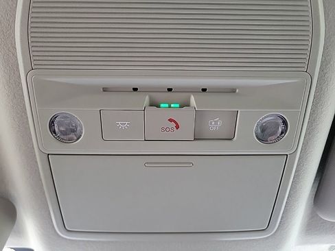 New 2026 Nissan Kicks SR w/ Cold Weather Package image 31