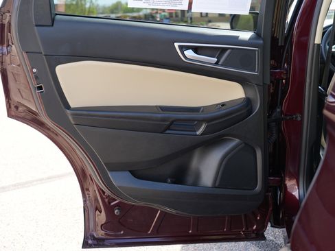 Used 2023 Ford Edge SEL w/ Convenience Package AWD/4WD image 22