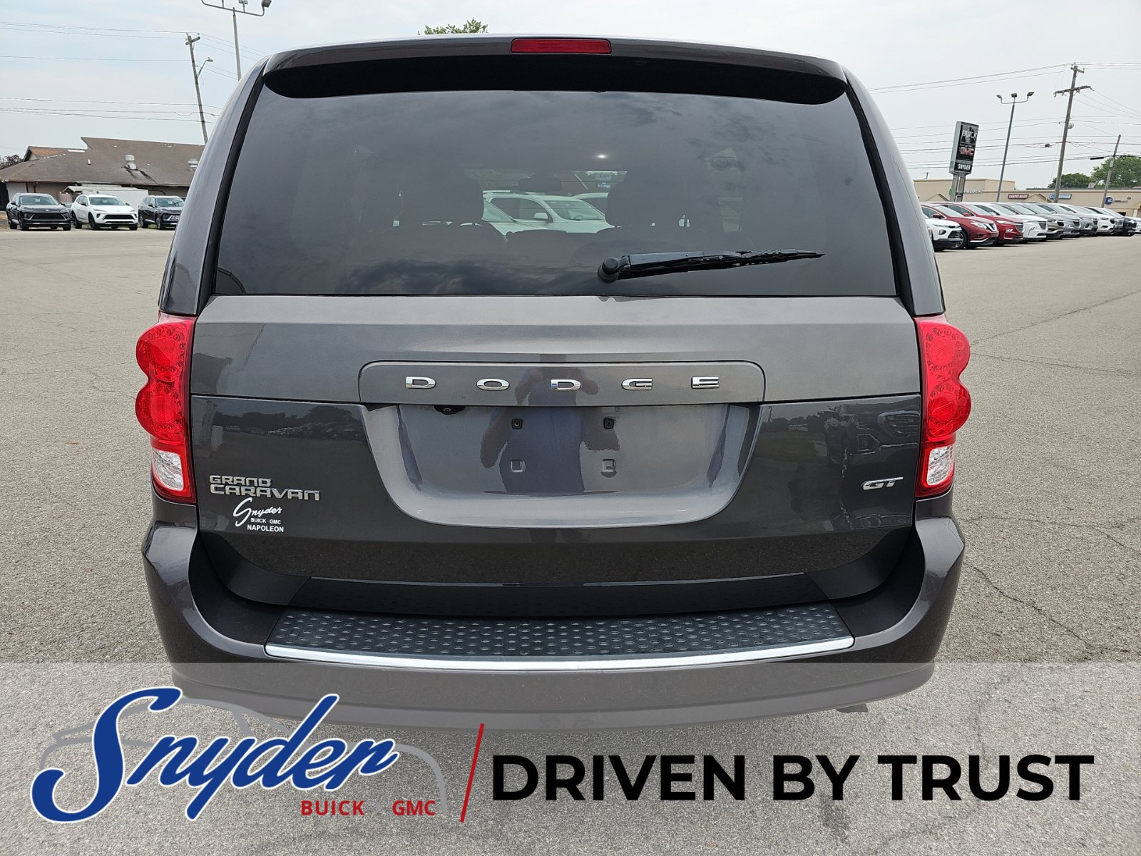 Used 2020 Dodge Grand Caravan GT FWD image 7