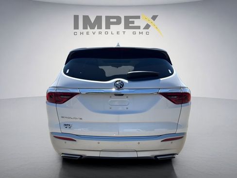 Used 2023 Buick Enclave Premium w/ Experience Buick Package FWD image 4