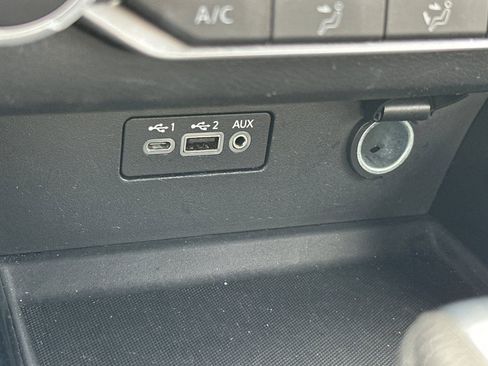 Used 2024 Nissan Altima 2.5 SV AWD/4WD image 32