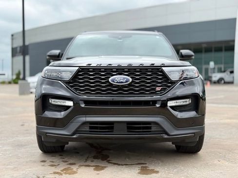 Used 2021 Ford Explorer ST w/ Equipment Group 401A image 3