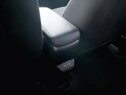 Used 2022 Chevrolet Bolt EUV LT image 37