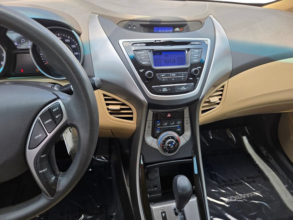 Used 2013 Hyundai Elantra GLS FWD image 14