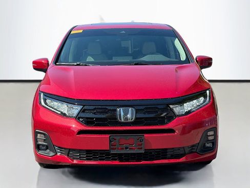 Used 2026 Honda Odyssey Touring image 3