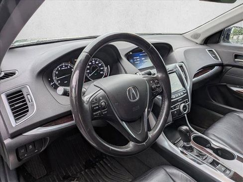 Used 2015 Acura TLX w/ Technology Package FWD image 9