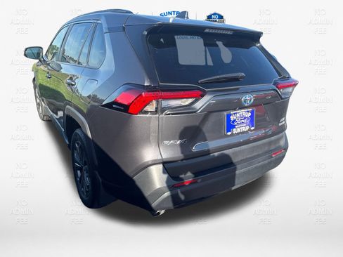 Used 2024 Toyota RAV4 XLE Premium AWD/4WD image 13