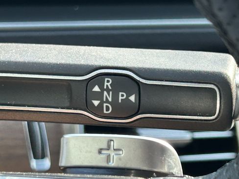 Certified 2025 Mercedes-Benz GLS 450 4MATIC image 31