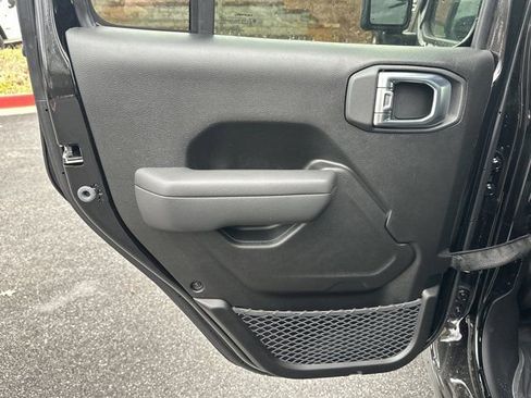 New 2026 Jeep Gladiator Sport image 21