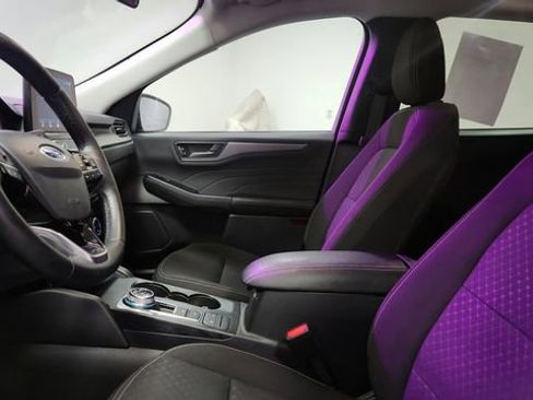 Certified 2024 Ford Escape Active w/ Cold Weather Package image 15