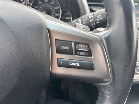 Used 2012 Subaru Outback 2.5i Limited w/ Moonroof Pkg image 18