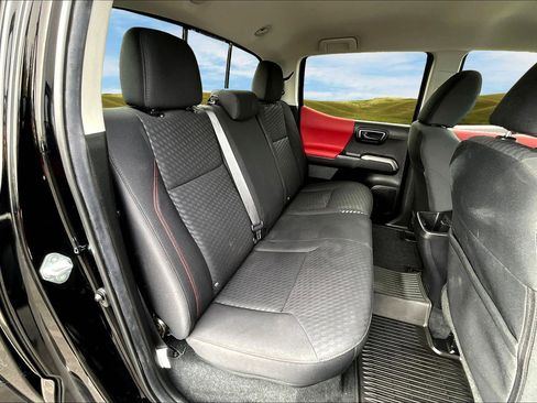 Used 2023 Toyota Tacoma 4x4 Double Cab image 17