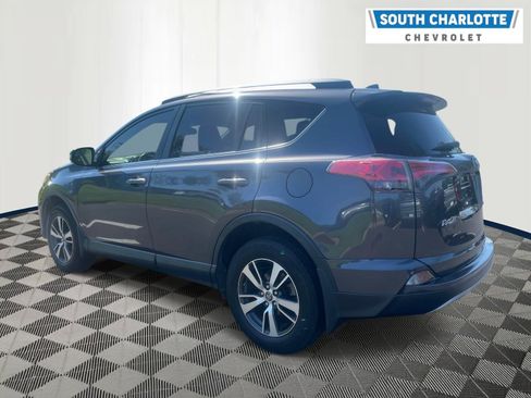 Used 2017 Toyota RAV4 XLE FWD image 6