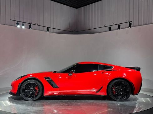 Used 2016 Chevrolet Corvette Z06 w/ Z07 Performance Package RWD image 10