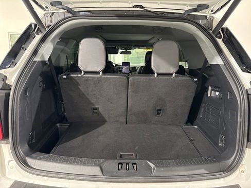 Used 2023 Ford Explorer Limited w/ Limited Technology Package image 13