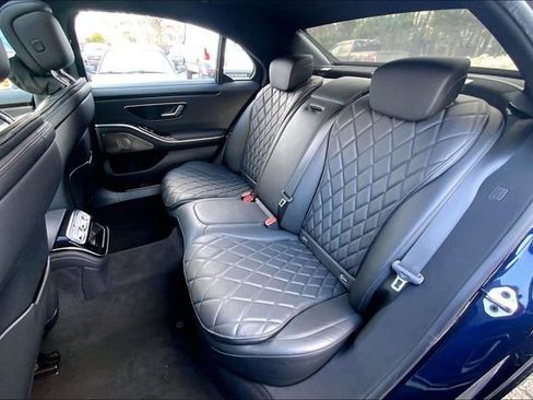 Used 2022 Mercedes-Benz S 580 4MATIC Sedan image 17