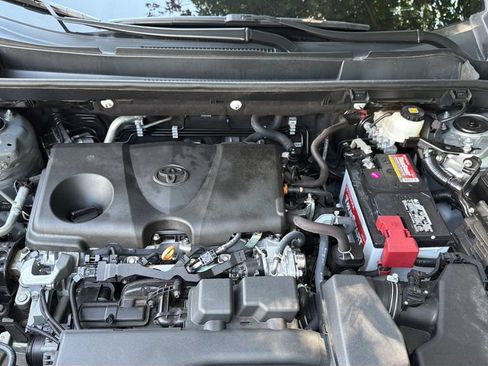 Used 2022 Toyota RAV4 XLE Premium FWD image 38