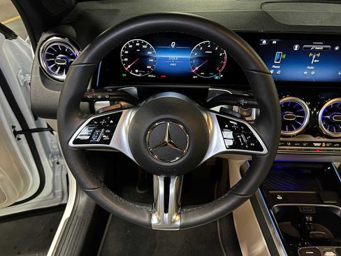 Certified 2026 Mercedes-Benz GLB 250 4MATIC image 27