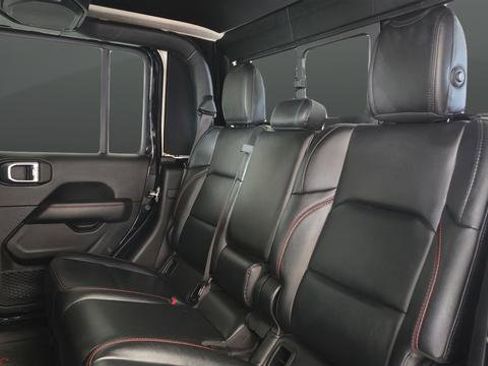 Used 2020 Jeep Gladiator Rubicon AWD/4WD image 21