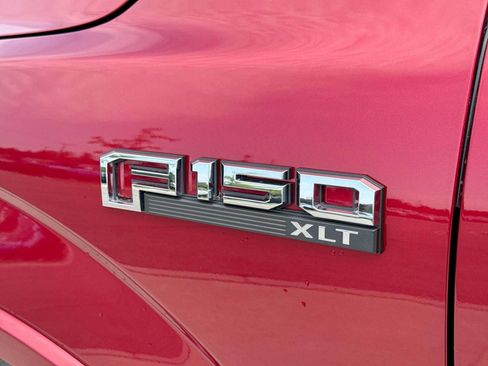Used 2018 Ford F150 XLT w/ Equipment Group 302A Luxury AWD/4WD image 12