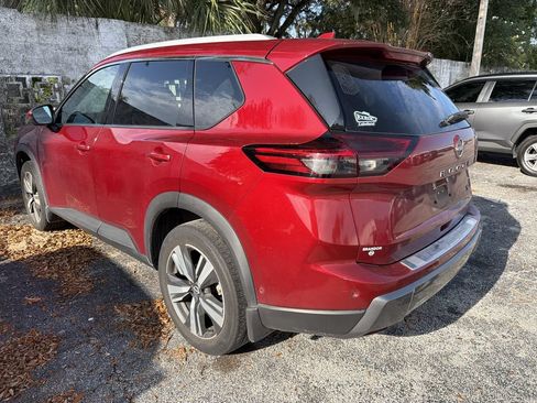 Used 2024 Nissan Rogue SL w/ SL Premium Package FWD image 6