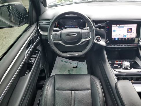 Certified 2024 Jeep Wagoneer Series II AWD/4WD image 19