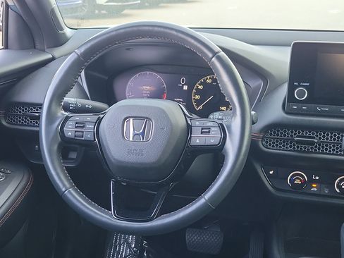 Used 2024 Honda HR-V Sport image 18