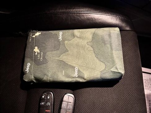 Used 2019 Jeep Grand Cherokee Altitude image 13