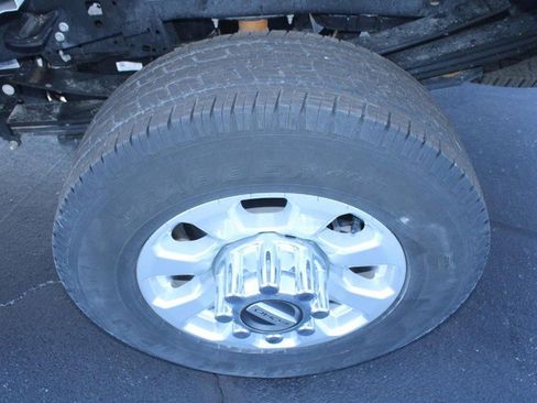 Used 2023 Ford F350 XLT image 8