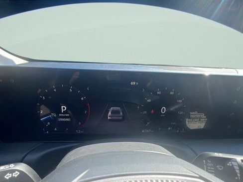 New 2026 Nissan Sentra SR w/ Floor Mat Package FWD image 12