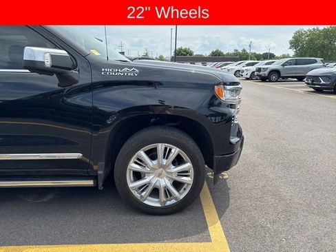 Used 2025 Chevrolet Silverado 1500 High Country AWD/4WD image 9