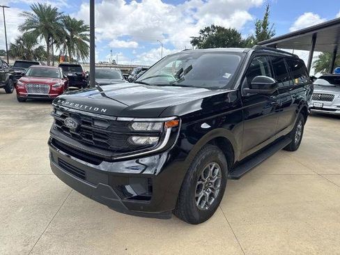 Certified 2025 Ford Expedition Max Active RWD image 4