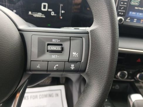 Used 2025 Nissan Kicks S AWD/4WD image 18