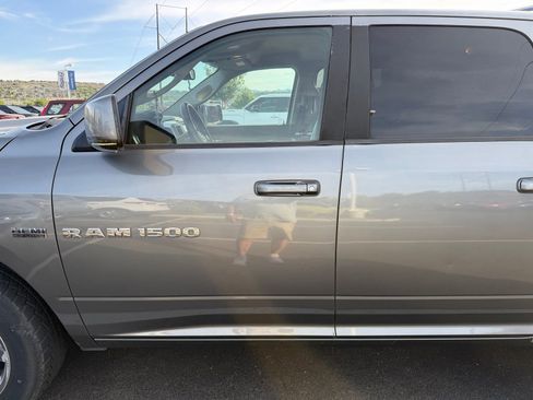 Used 2011 RAM 1500 Sport RWD image 4