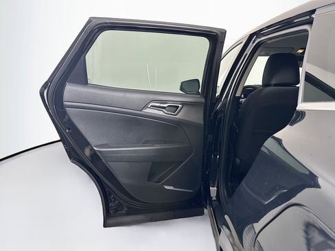 Used 2025 Kia Sportage LX image 25