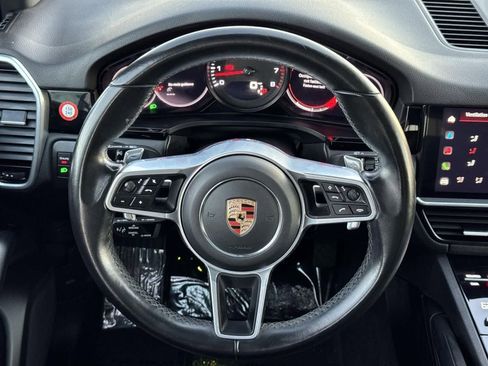 Used 2023 Porsche Cayenne image 22
