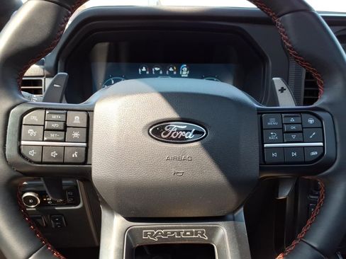 Used 2025 Ford F150 Raptor AWD/4WD image 28