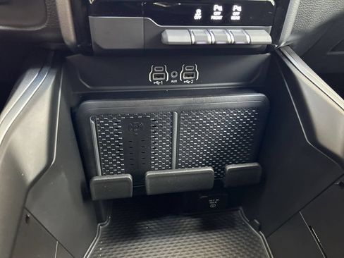 Used 2025 RAM 1500 Big Horn AWD/4WD image 50