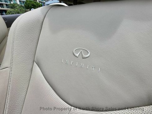 Used 2014 INFINITI Q60 Convertible w/ Premium Package RWD image 47