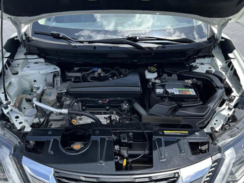 Used 2017 Nissan Rogue SV AWD/4WD image 20