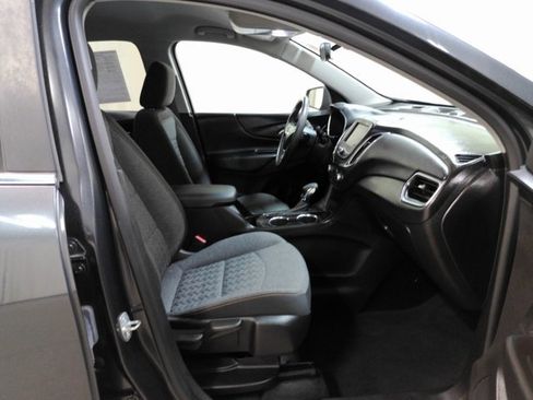 Used 2022 Chevrolet Equinox LT image 24