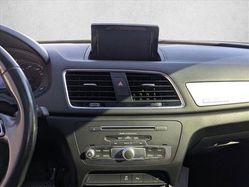 Used 2017 Audi Q3 2.0T Premium image 9