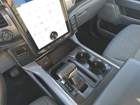 Used 2024 Ford F150 Lightning Flash image 23