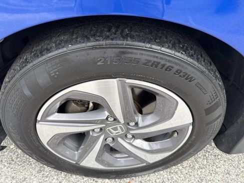 Used 2019 Honda Insight EX image 12