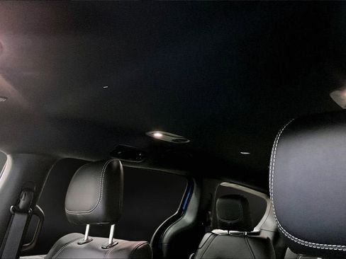 New 2026 Chrysler Pacifica Select w/ S Appearance Package image 13