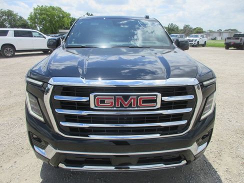 New 2026 GMC Yukon XL Elevation w/ Elevation Premium Package AWD/4WD image 10
