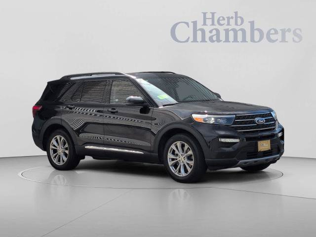 Certified 2023 Ford Explorer XLT w/ Equipment Group 202A AWD/4WD image 1